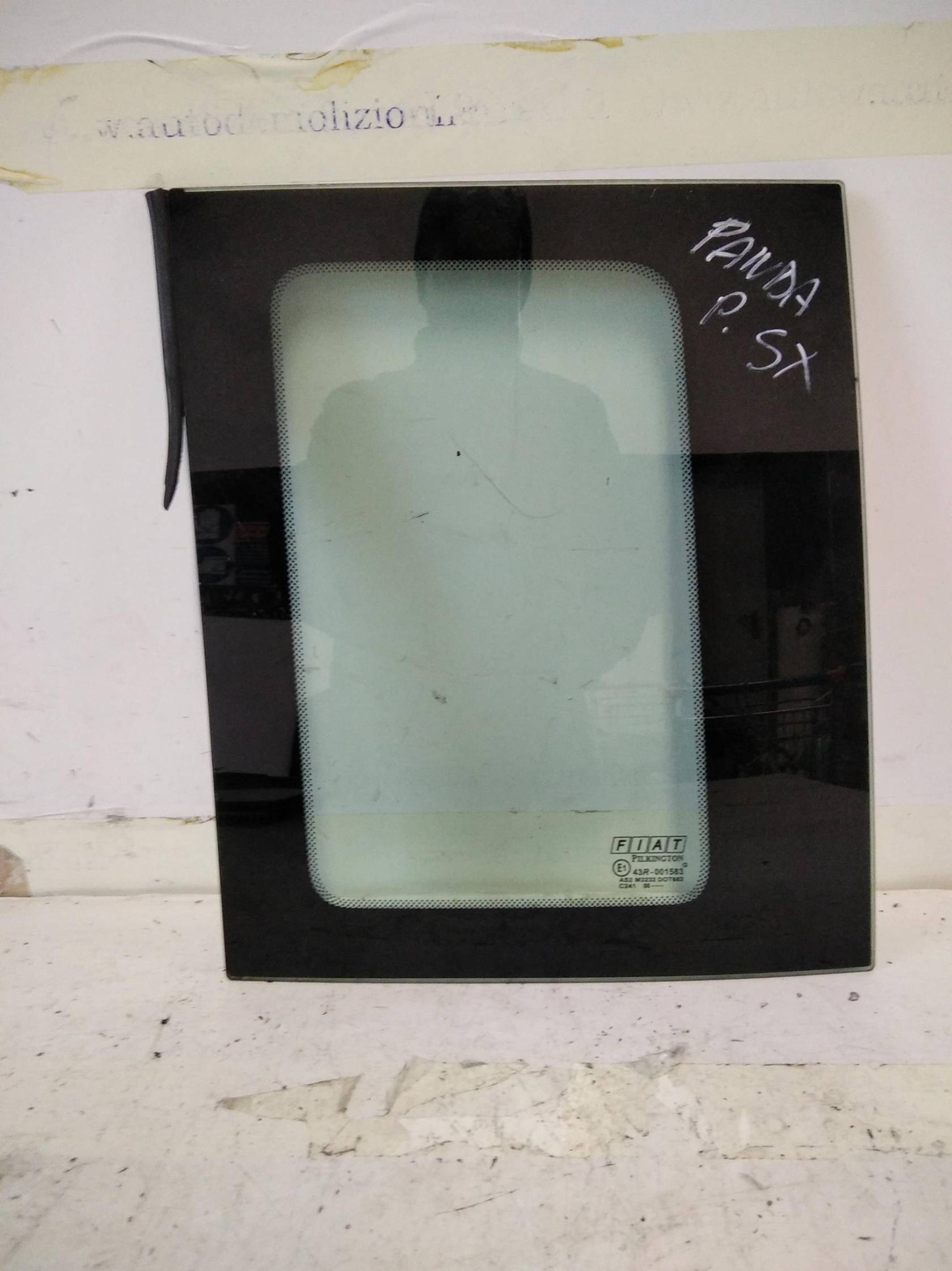 Fisso atermico parafango post. sx.